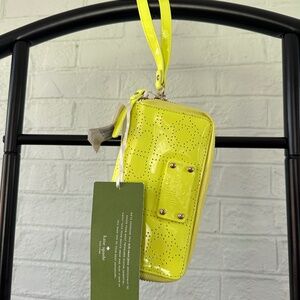 Kate Spade - Jazzy - Metro Spade - floyellow - Wristlet/Wallet - Imperfect